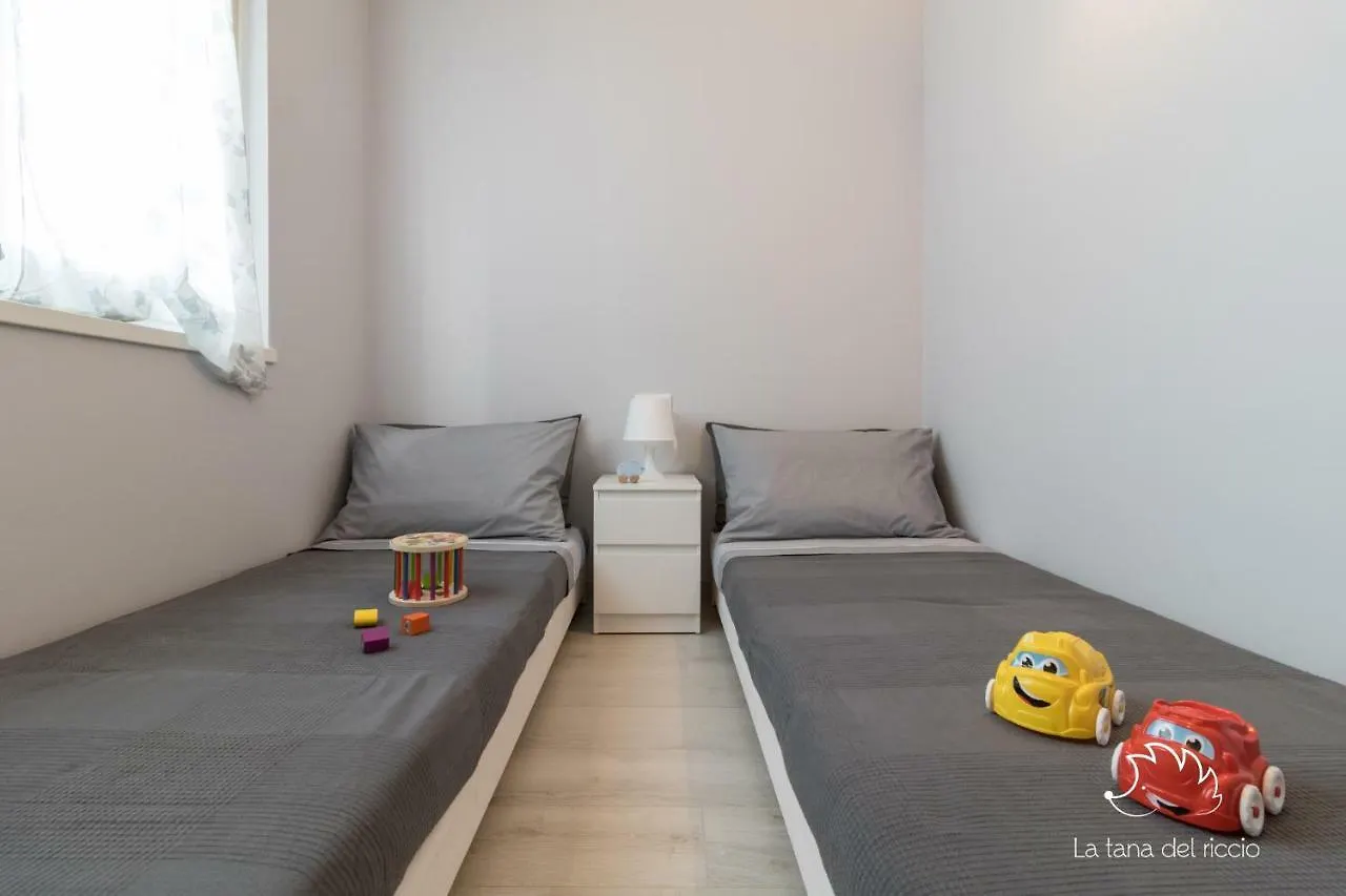 Kids Apartment La Tana Del Riccio - Family Suite Peschiera del Garda Italy